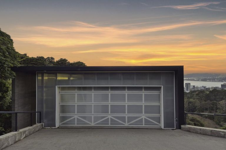 Photo of property in 64a Orangi Kaupapa Road, Northland, Wellington, 6012