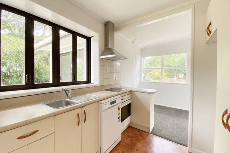 Photo of property in 13 Burlington Place, Manurewa, Auckland, 2102