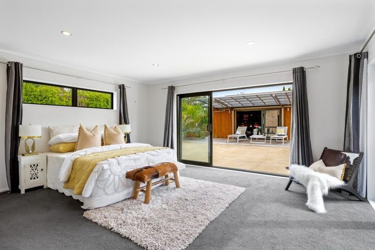 Photo of property in 65 Sunny Crescent, Huapai, Kumeu, 0810