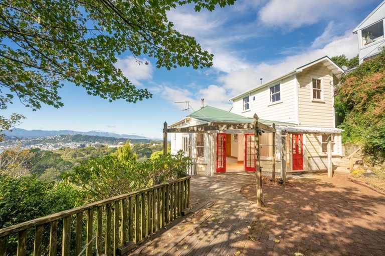Photo of property in 62 Orangi Kaupapa Road, Northland, Wellington, 6012