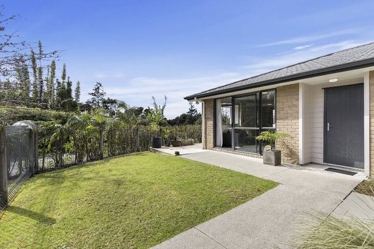 Photo of property in 169a Colwill Road, Massey, Auckland, 0614
