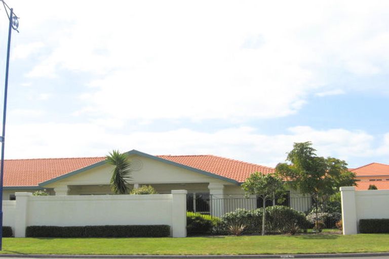 Photo of property in 10/21 Gravatt Road, Papamoa Beach, Papamoa, 3118