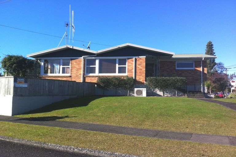 Photo of property in 2 De Vere Crescent, Chartwell, Hamilton, 3210