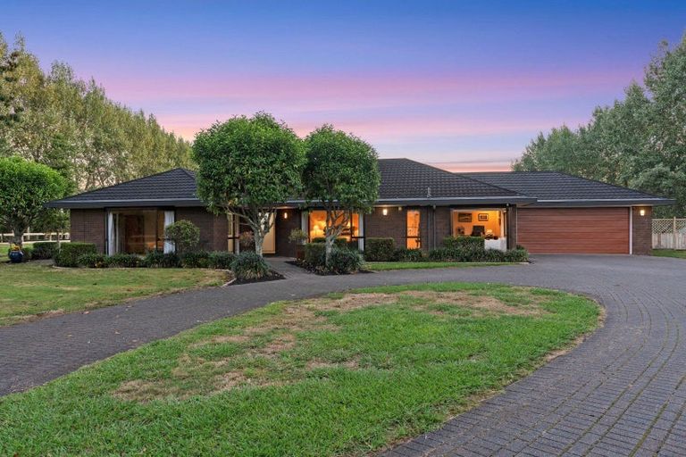 Photo of property in 419 Clevedon-takanini Road, Clevedon, 2582