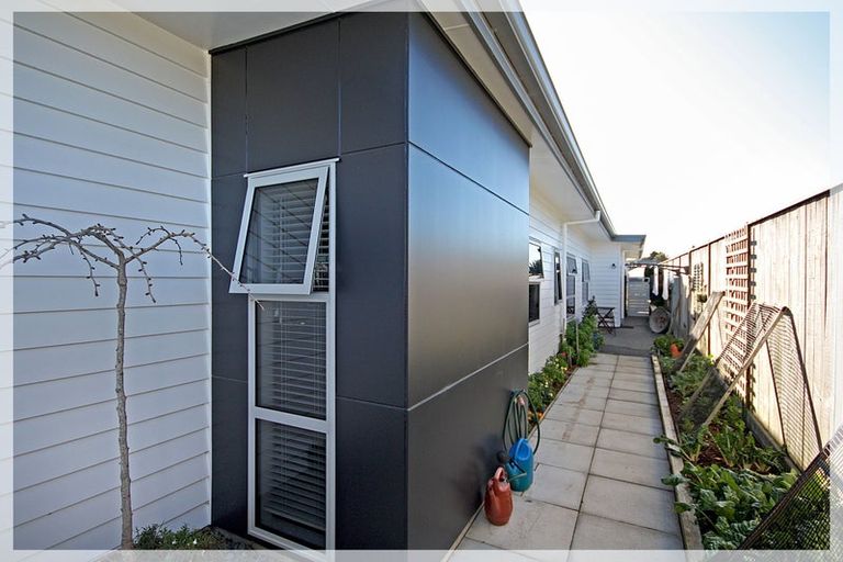 Photo of property in 28 Andrews Street, Foxton Beach, Foxton, 4815