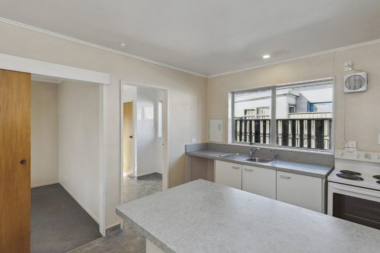 Photo of property in 28 Kapiti Road, Paraparaumu, 5032