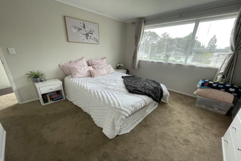 Photo of property in 24 Onedin Place, Titirangi, Auckland, 0604