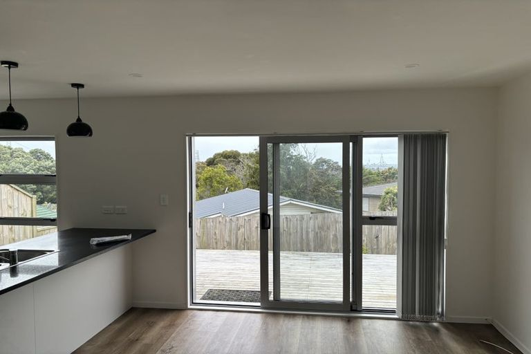 Photo of property in 78b Lincoln Park Avenue, Massey, Auckland, 0614