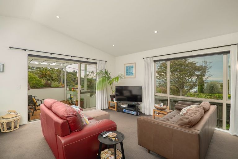 Photo of property in 29 Moncks Spur Road, Redcliffs, Christchurch, 8081