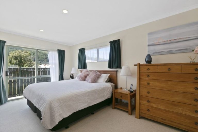 Photo of property in 5a Kilkenny Grove, Wainuiomata, Lower Hutt, 5014