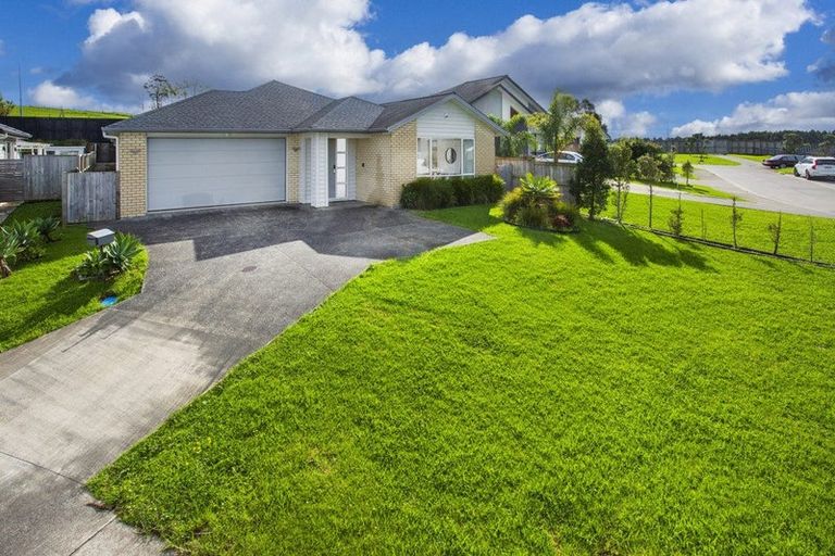 Photo of property in 25 Ahorangi Road, Silverdale, 0932