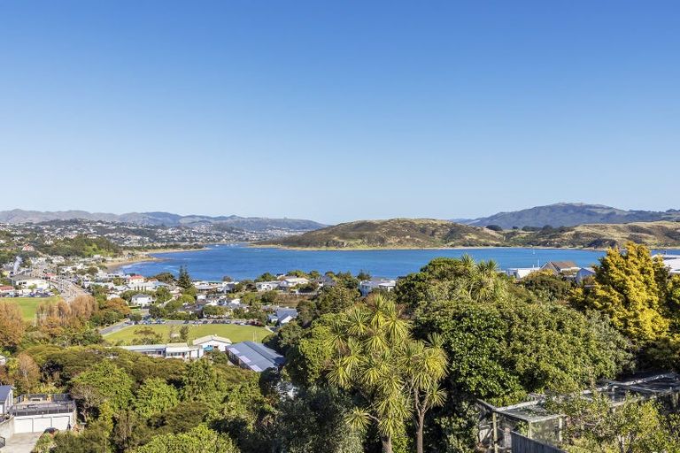 Photo of property in 14 Corlett Road, Plimmerton, Porirua, 5026