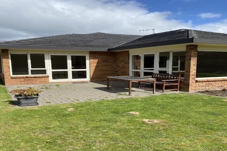 Photo of property in 20 San Priamo Place, Paraparaumu Beach, Paraparaumu, 5032