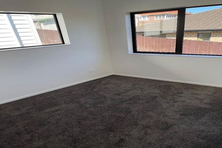 Photo of property in 33c Hillcrest Road, Papatoetoe, Auckland, 2025