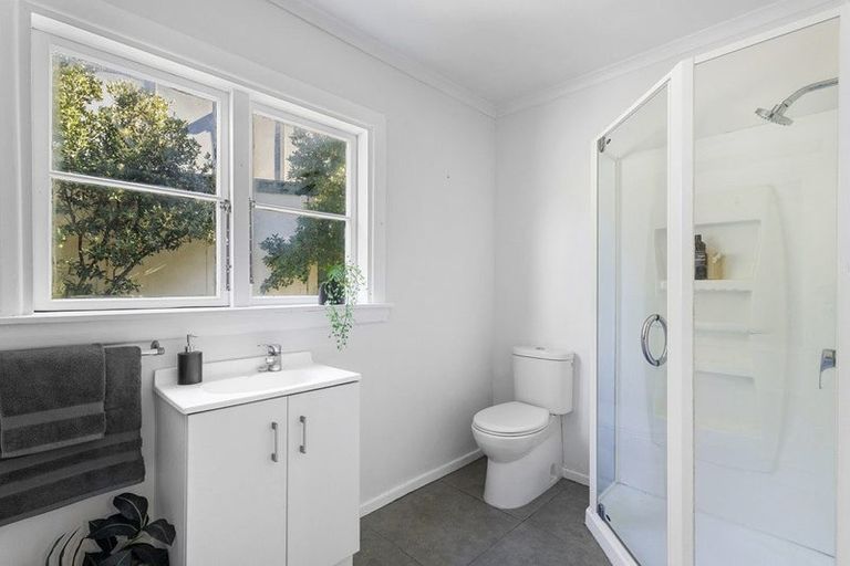 Photo of property in 6 Estuary Street, Makara Beach, Karori, 6972