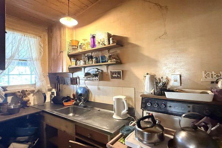 Photo of property in 18 Fox Street, Cobden, Greymouth, 7802