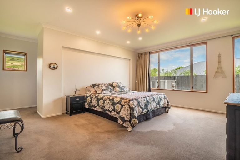 Photo of property in 28 Irwin Logan Drive, Mosgiel, 9024