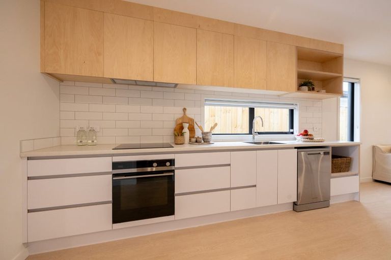 Photo of property in 60 Nganui Avenue, Takanini, Auckland, 2112
