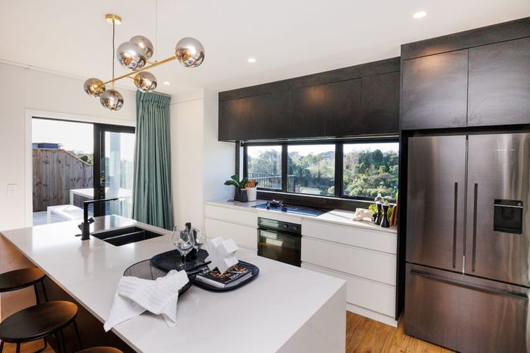 Photo of property in 18 Silkwood Place, Fitzherbert, Palmerston North, 4410