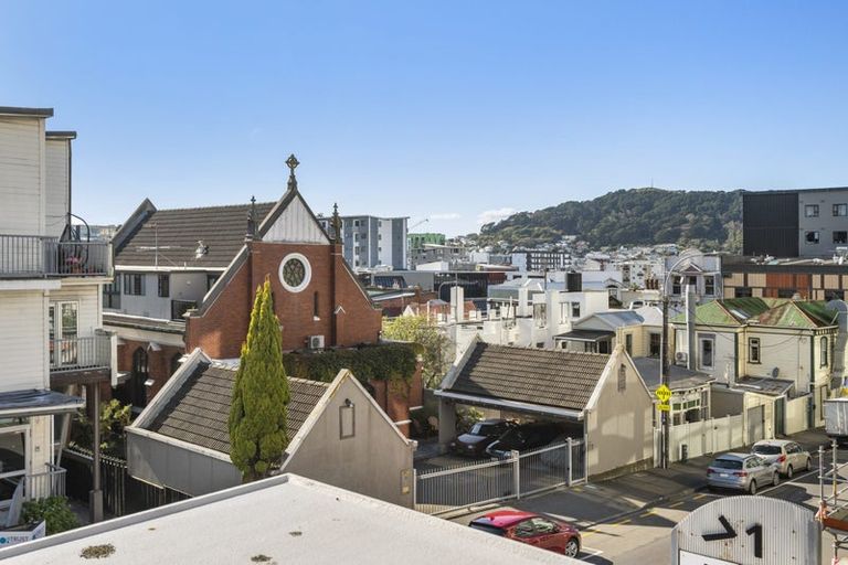 Photo of property in Qba Apartments, 51 Webb Street, Mount Cook, Wellington, 6011
