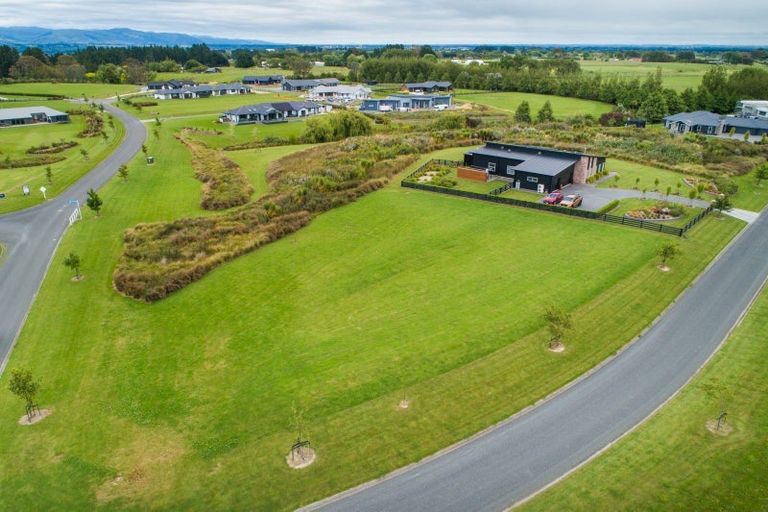 Photo of property in 3 Paterson Lane, Kelvin Grove, 4470