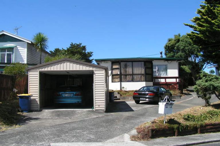 Photo of property in 2/12 Valley Road, Northcote, Auckland, 0626