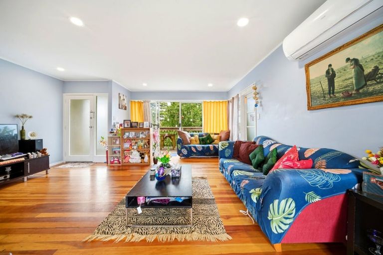 Photo of property in 112 Eskdale Road, Birkdale, Auckland, 0626