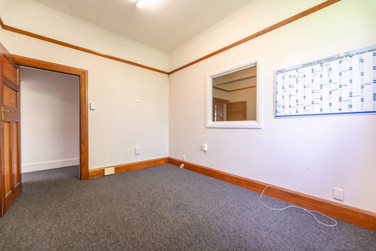 Photo of property in 334 Oriental Parade, Oriental Bay, Wellington, 6011