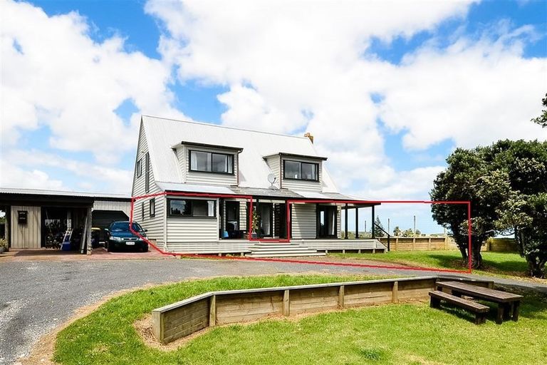 Photo of property in 512 Oaia Road, Muriwai, 0881