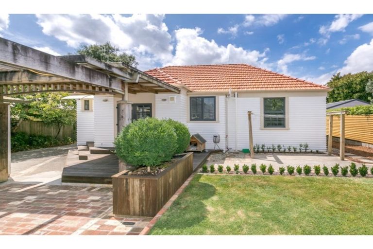 Photo of property in 5 Casey Avenue, Fairfield, Hamilton, 3214