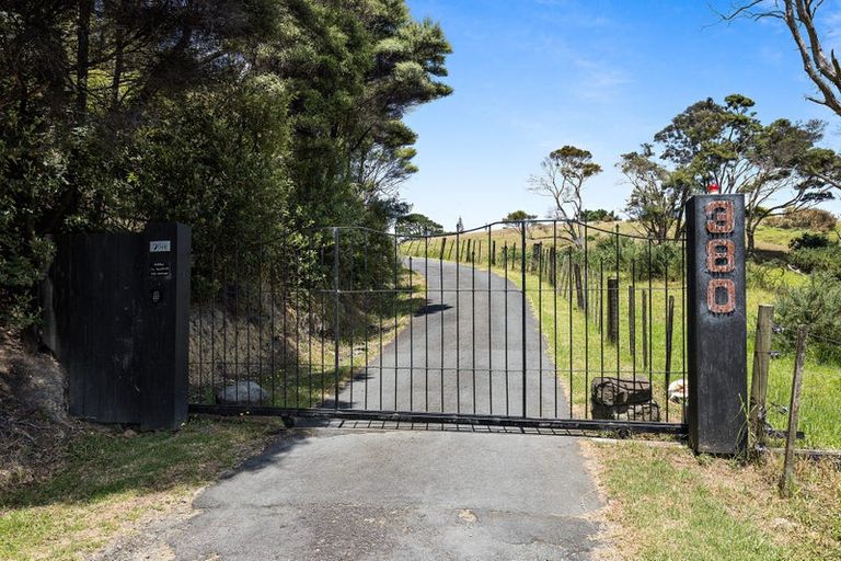 Photo of property in 380 Kaipara Coast Highway, Helensville, Kaukapakapa, 0871