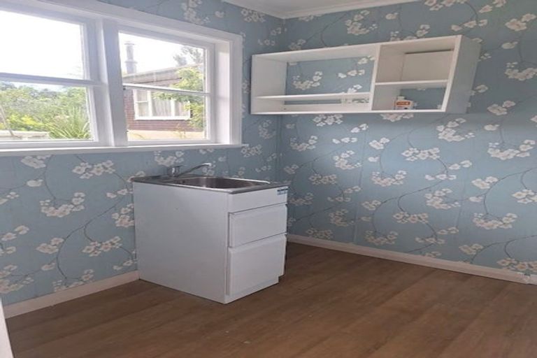 Photo of property in 5 Birch Grove, Pinehaven, Upper Hutt, 5019