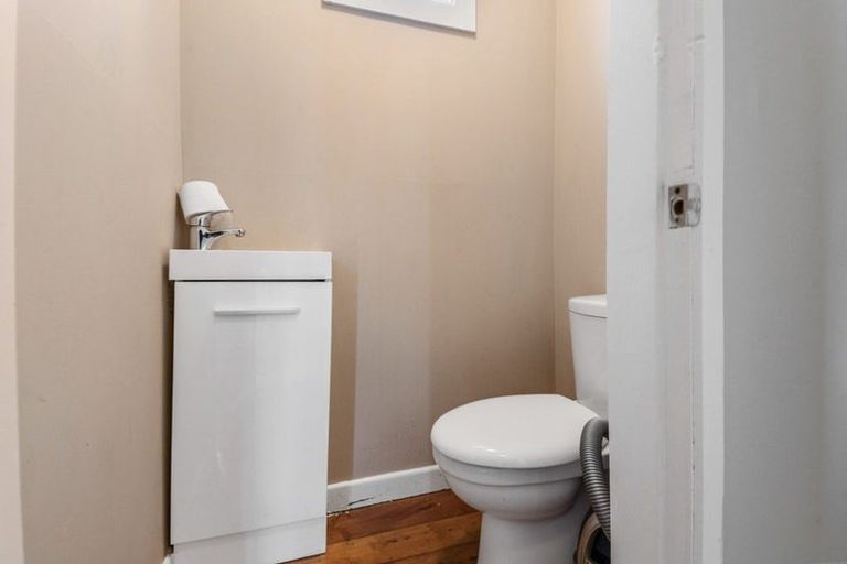 Photo of property in 23b Kamara Road, Glen Eden, Auckland, 0602