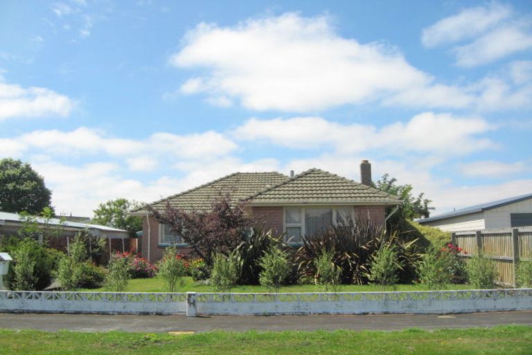Photo of property in 17 Rollesby Street, Hoon Hay, Christchurch, 8025