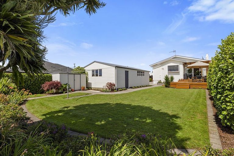Photo of property in 117 Belt Road, New Plymouth, 4310