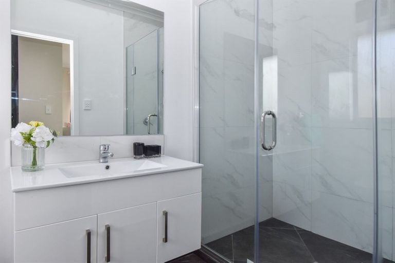 Photo of property in 14 Hehan Close, Cambridge, 3434