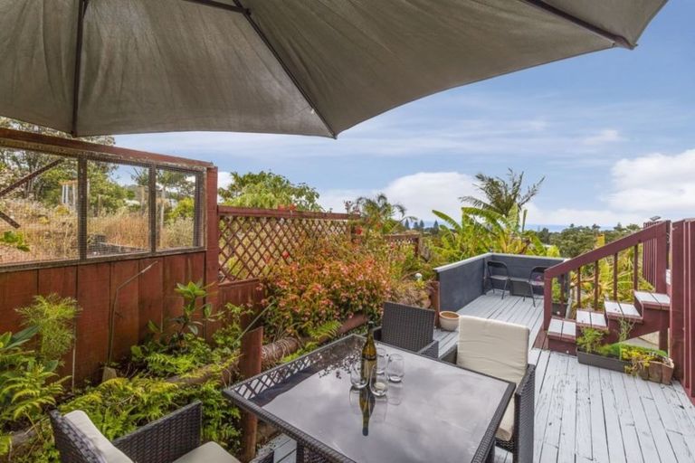 Photo of property in 11a Orewa Heights Crescent, Orewa, 0931