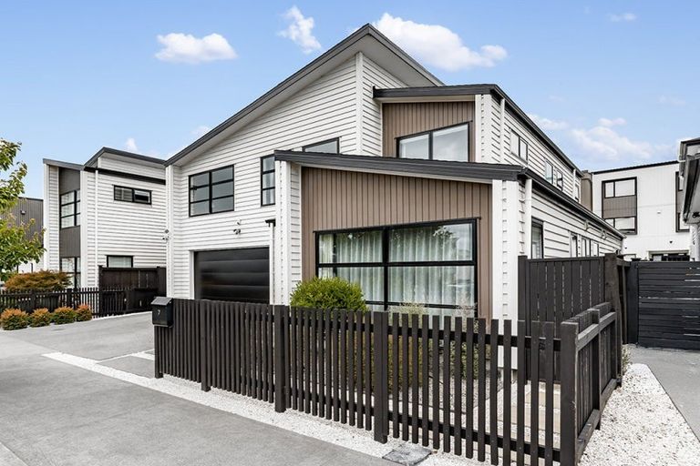 Photo of property in 7 Sager Midgley Road, Hobsonville, Auckland, 0616