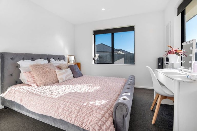 Photo of property in 38 Tara Crescent, Woodend, 7610
