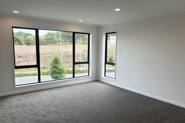 Photo of property in 41 Kikorangi Drive, Wainui, 0992