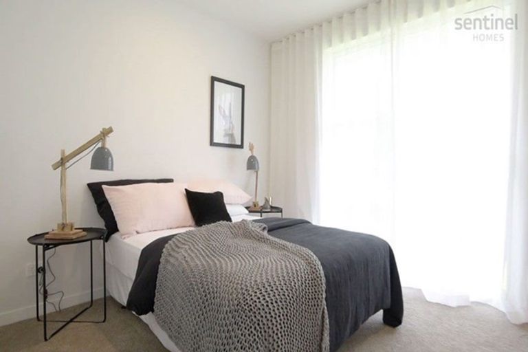 Photo of property in 1 Makete Crescent, Hobsonville, Auckland, 0618