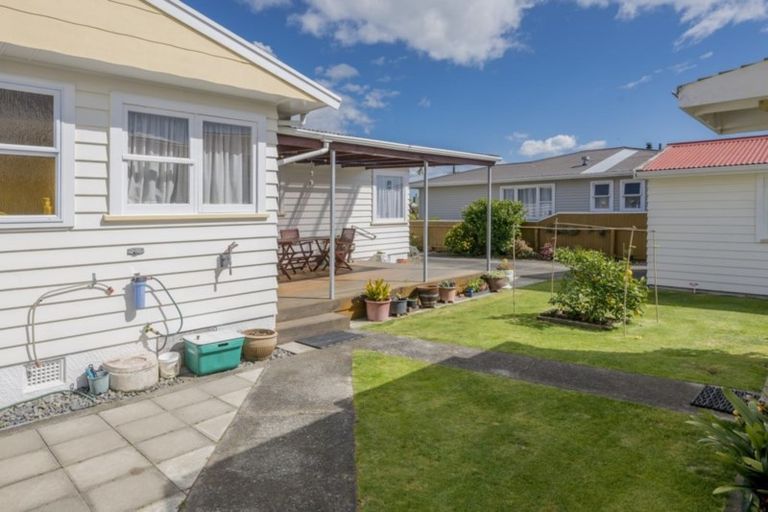 Photo of property in 11 Parsons Avenue, Levin, 5510