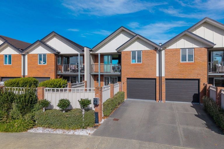 Photo of property in 18 Henley Green, Northwood, Christchurch, 8051