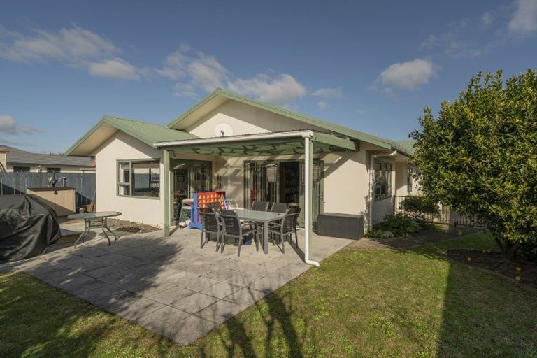 Photo of property in 53 Whitby Avenue, Whitianga, 3510