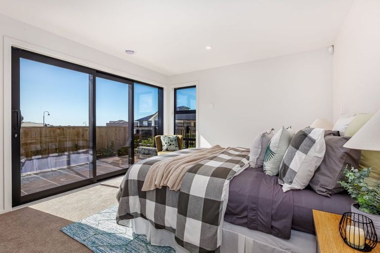 Photo of property in 26 Te Hoiere Street, Aotea, Porirua, 5024