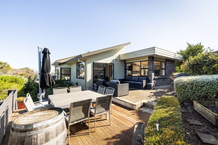 Photo of property in 57 Puflett Road, Havelock North, 4130