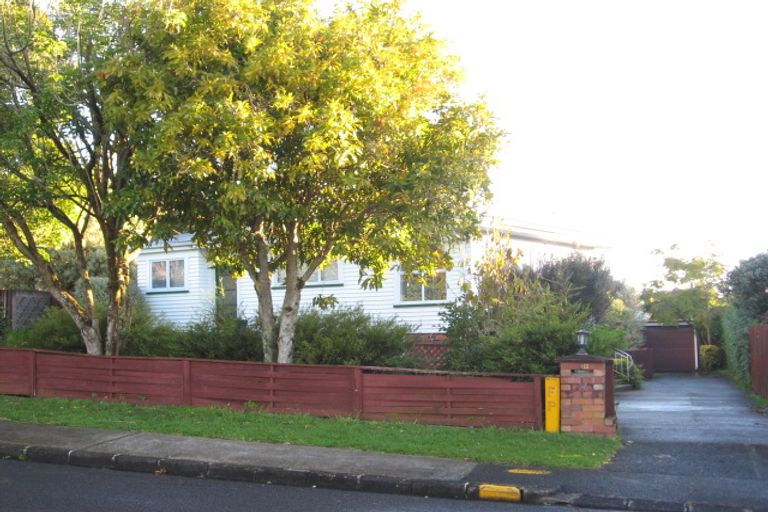 Photo of property in 1/11 Rothery Road, Hillpark, Auckland, 2102