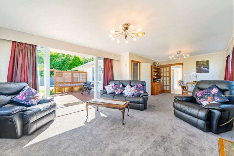 Photo of property in 9 Longfellow Street, Trentham, Upper Hutt, 5018