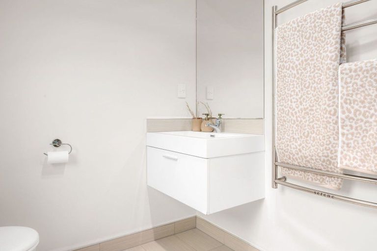Photo of property in 19u4 Abbotsford Street, Whitiora, Hamilton, 3200