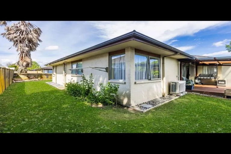 Photo of property in 52 Foxlaw Street, Randwick Park, Auckland, 2105